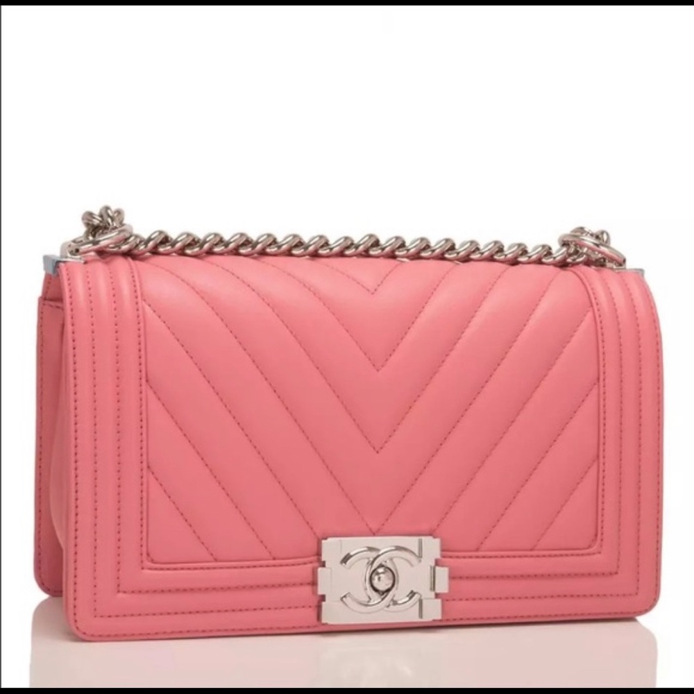 Chanel Chevron Boy Medium Pink